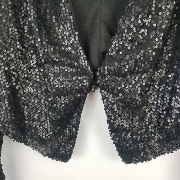 TORRID BLACK SEQUINED CROPPED JACKET. Size 00. - Picture 7 of 12